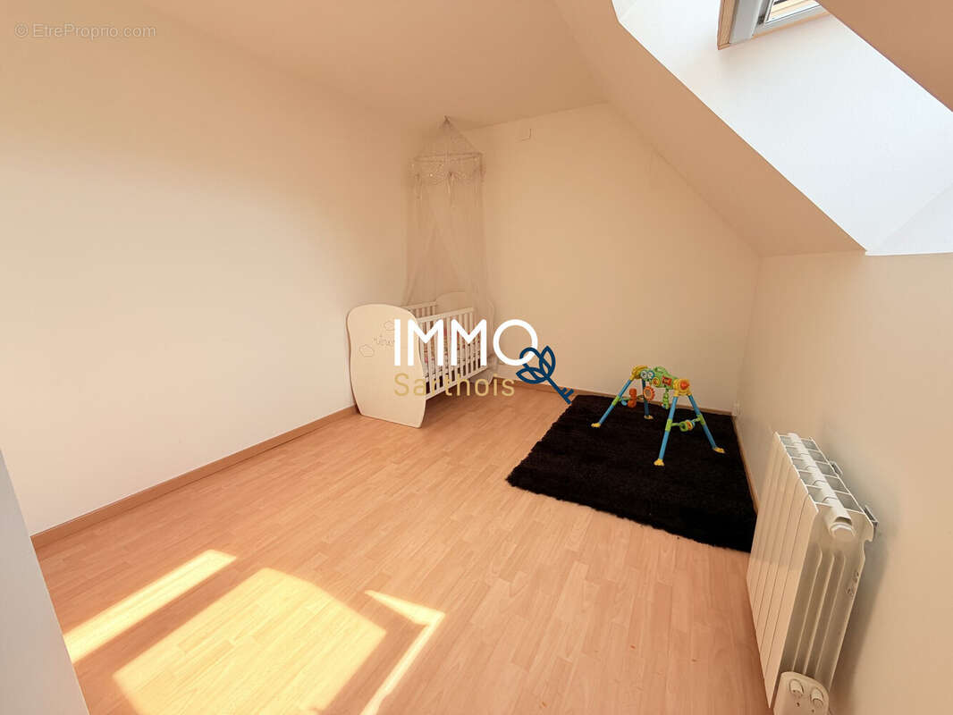 Maison 109 m² à Marigne-Laille  - photo 6