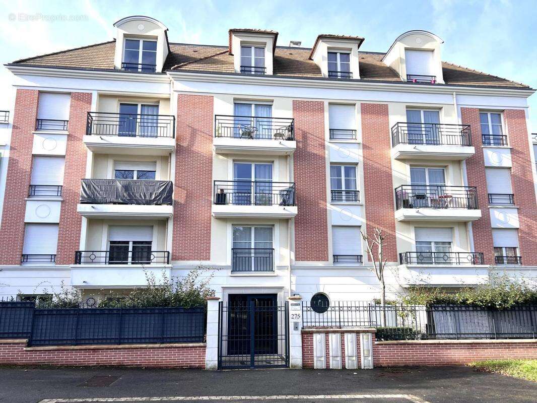 Appartement à PLAISIR