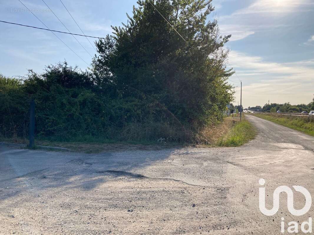 Photo 3 - Terrain à BEYCHAC-ET-CAILLAU