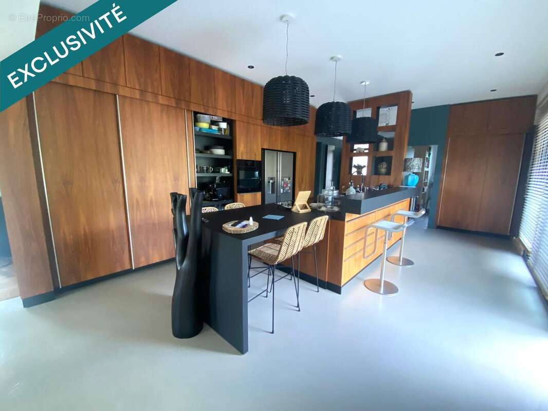 Maison 270 m² à Saint-Cyr-En-Val  - photo 4