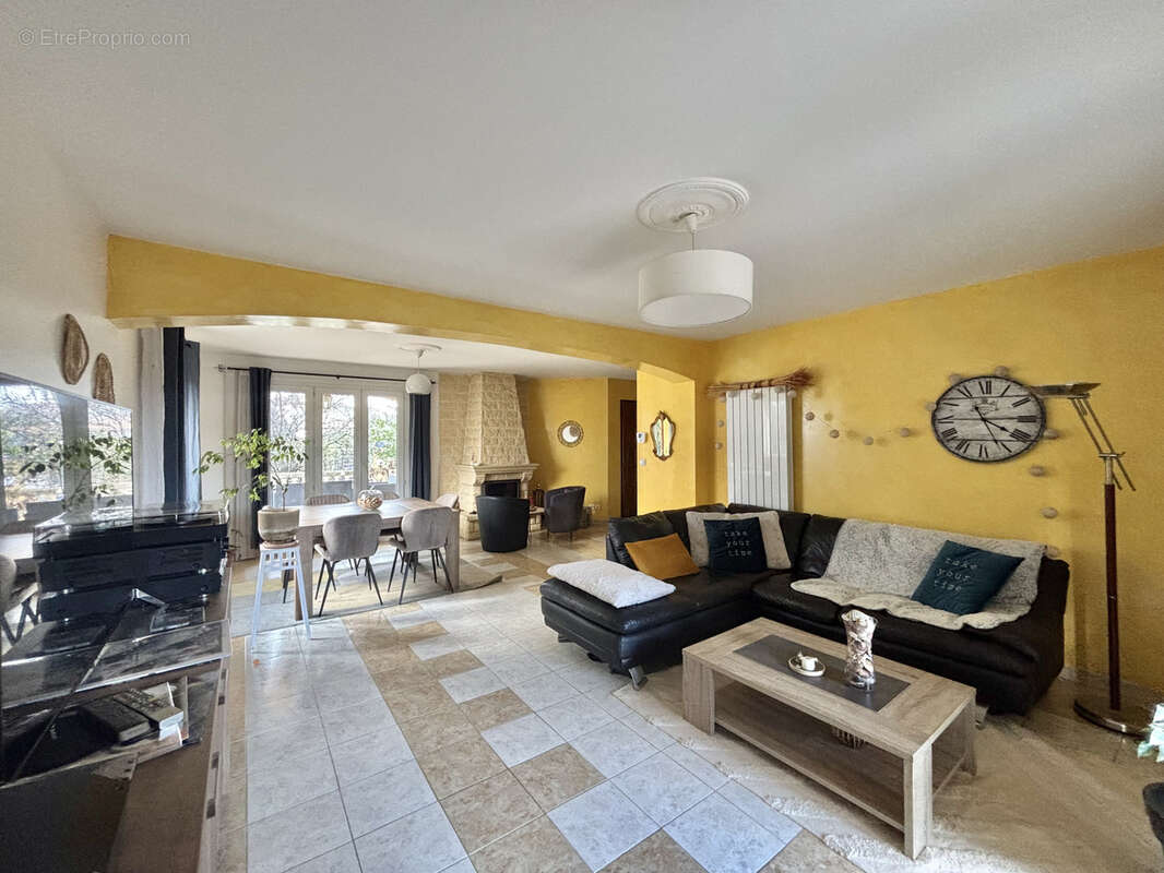 Maison à PORTES-LES-VALENCE