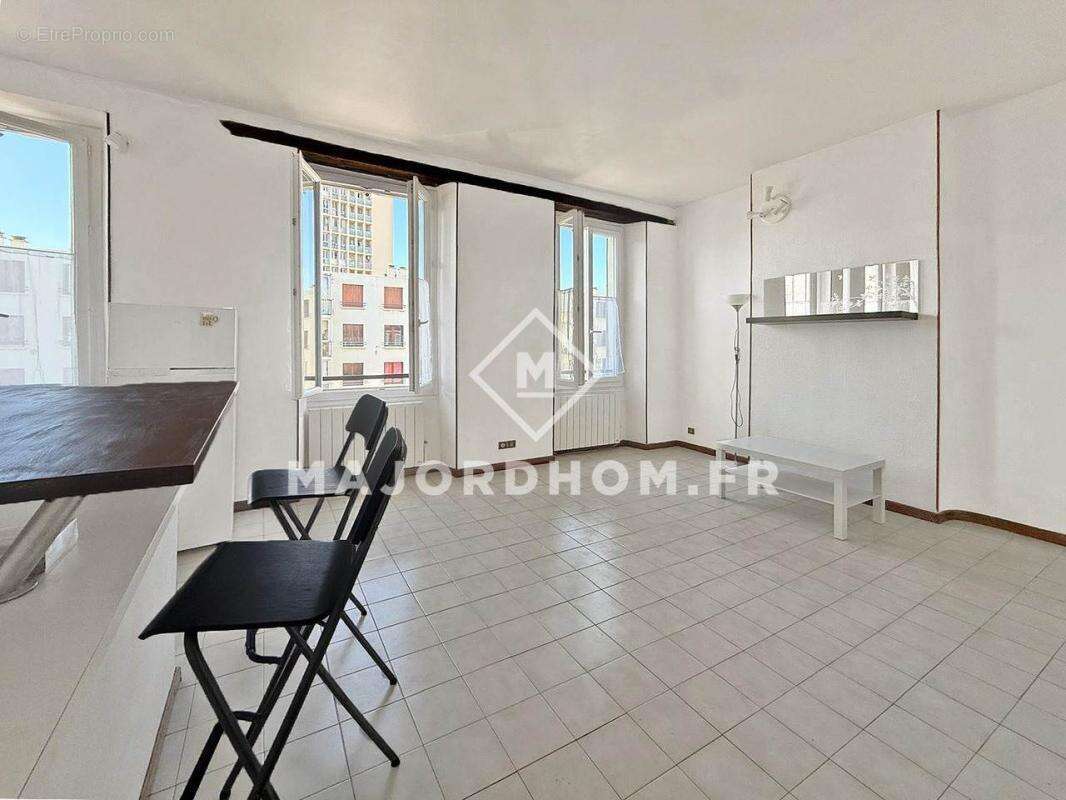Appartement à MARSEILLE-5E