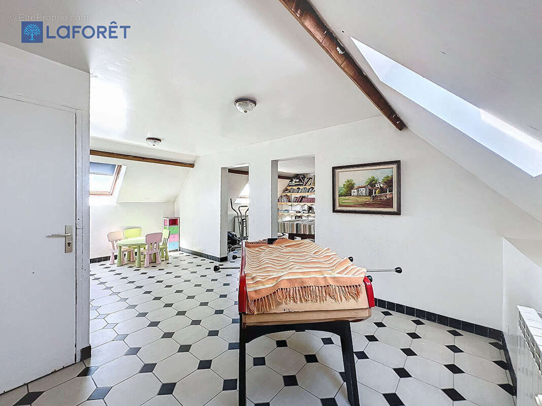 Maison à NANTEUIL-LES-MEAUX