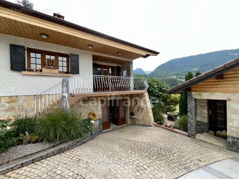 Maison à FAVERGES