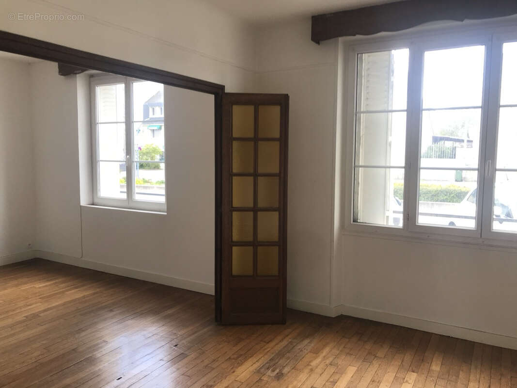 Appartement à FLEURY-LES-AUBRAIS