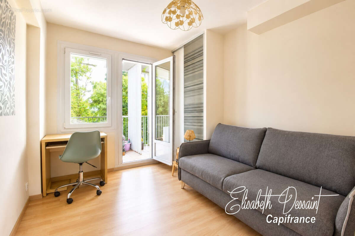 Bayonne – Coup de cœur garanti ! T3 lumineux de 63,5 m² avec grande terrasse - photo 5