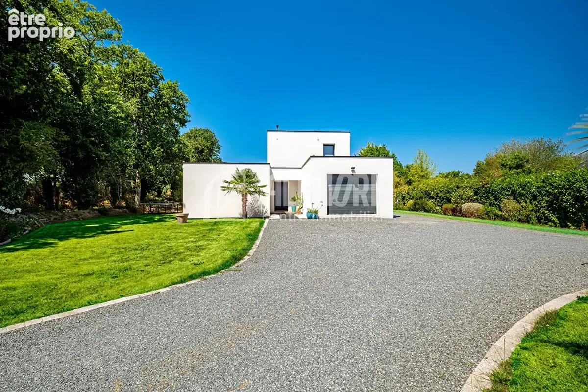 Maison contemporaine de 2017, 4 chambres , garage . - photo 2