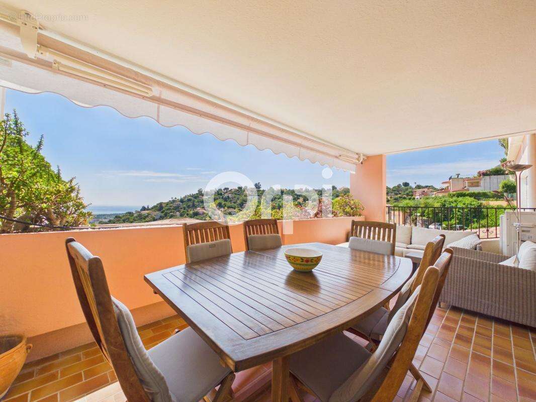 Appartement à MANDELIEU-LA-NAPOULE