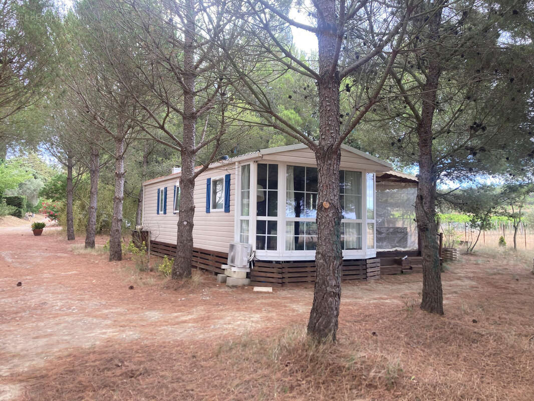 Gruissan, à 3kms des plages, maison de caractère rénovée avec 5 chambres, sur un parc de 2,5 hectares, avec pi - photo 33