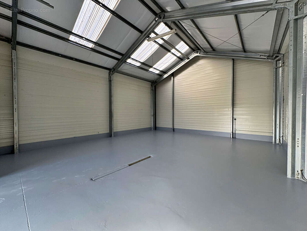 Commerce à BRIENNON