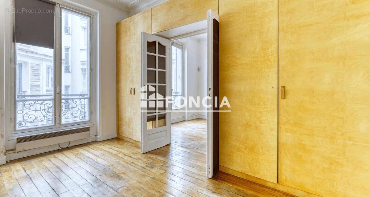 Appartement à PARIS-19E