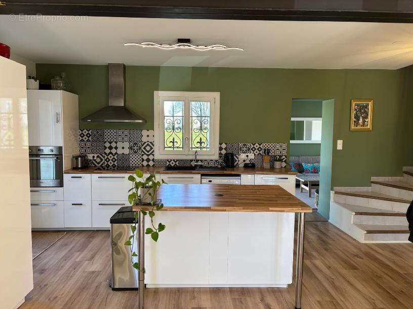 Maison à PERNES-LES-FONTAINES