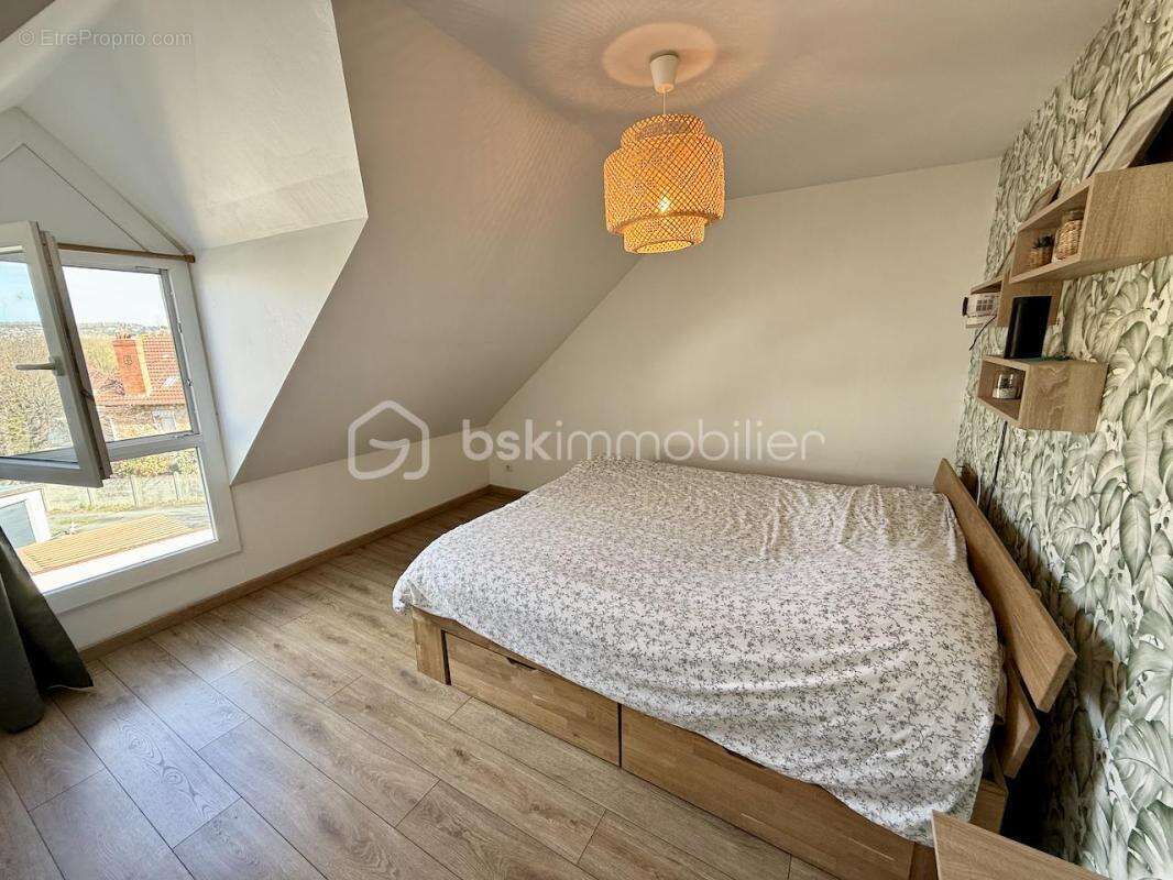 Appartement à SAULX-LES-CHARTREUX
