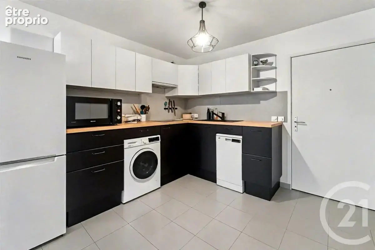 Appartement 40 m² à Venissieux  - photo 2