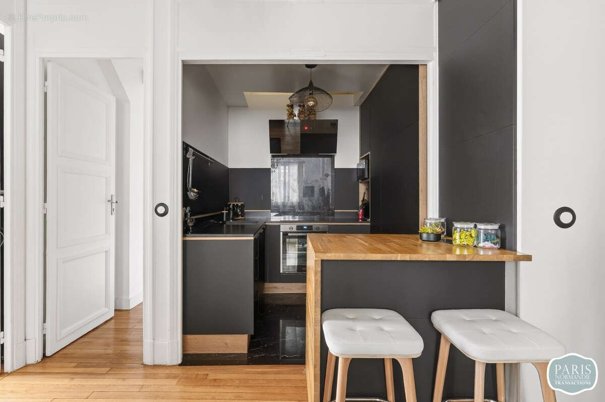Appartement à NEUILLY-SUR-SEINE