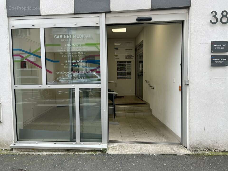 Bureaux a vendre - photo 3