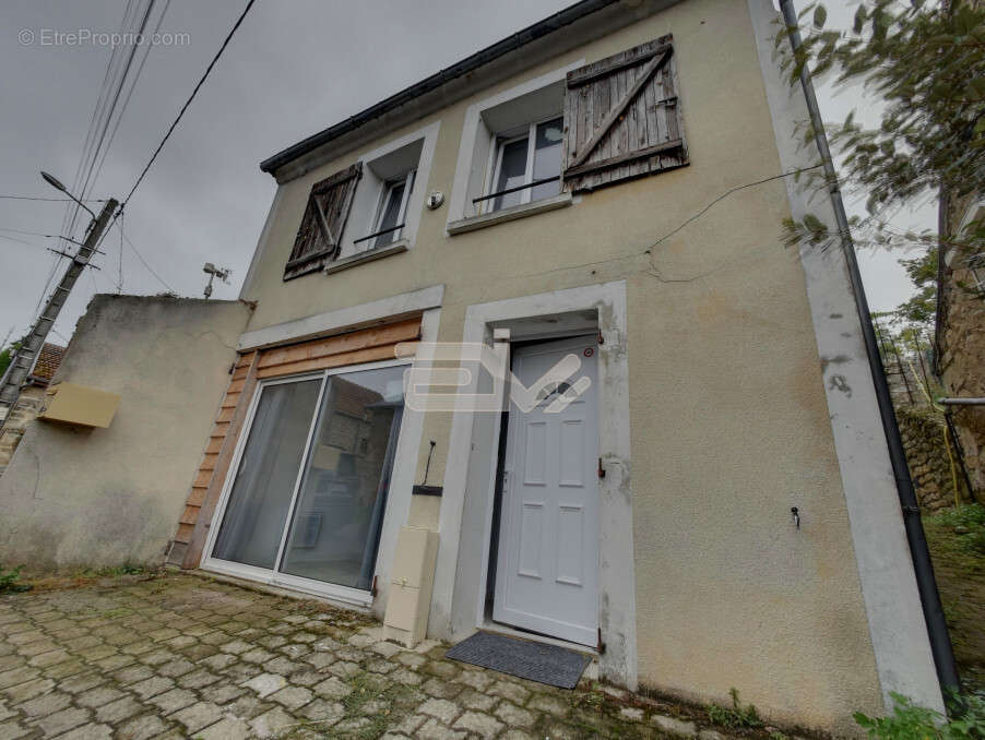 Maison à MONT-NOTRE-DAME