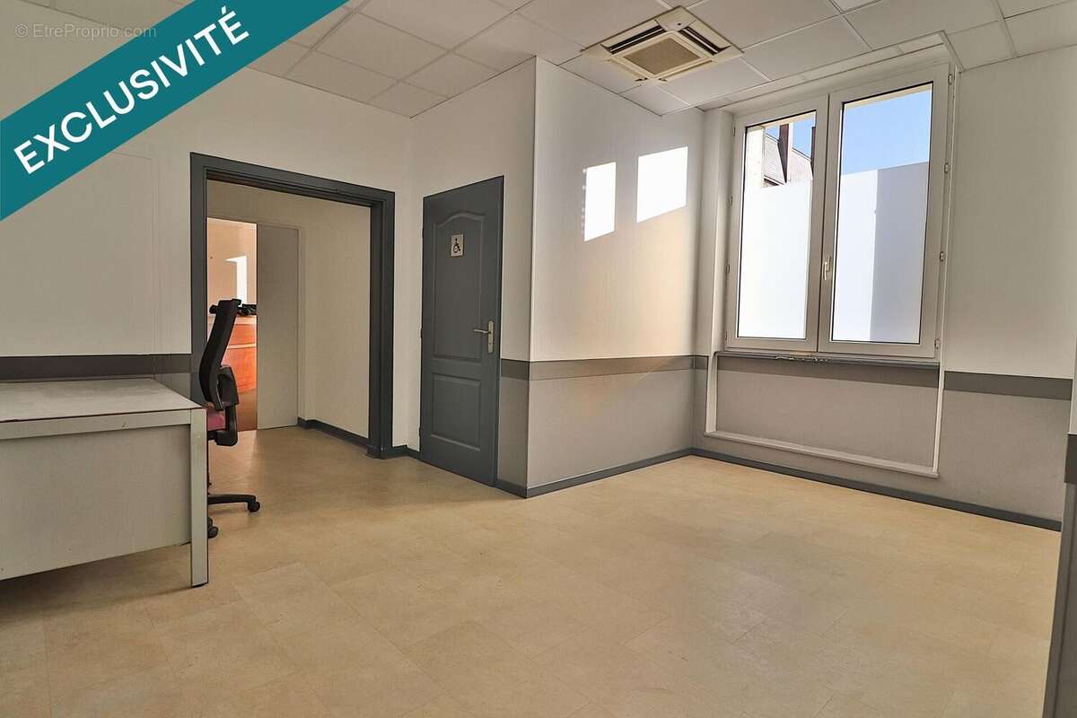 Photo 3 - Commerce à BRIEY