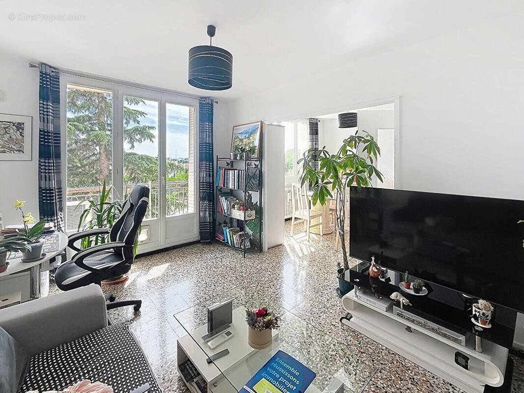 Appartement à NIMES