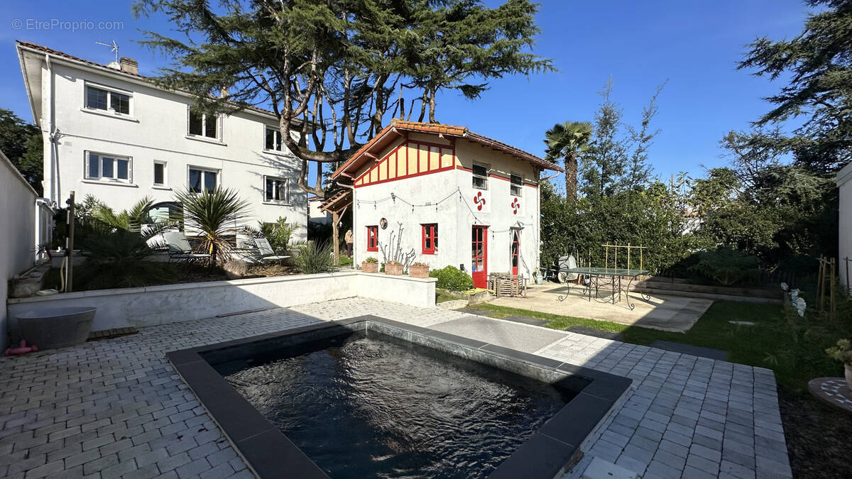 Maison à VAUX-SUR-MER