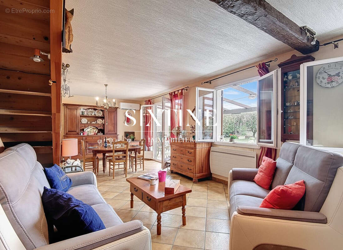 Maison 132 m² à Reventin-Vaugris  - photo 6