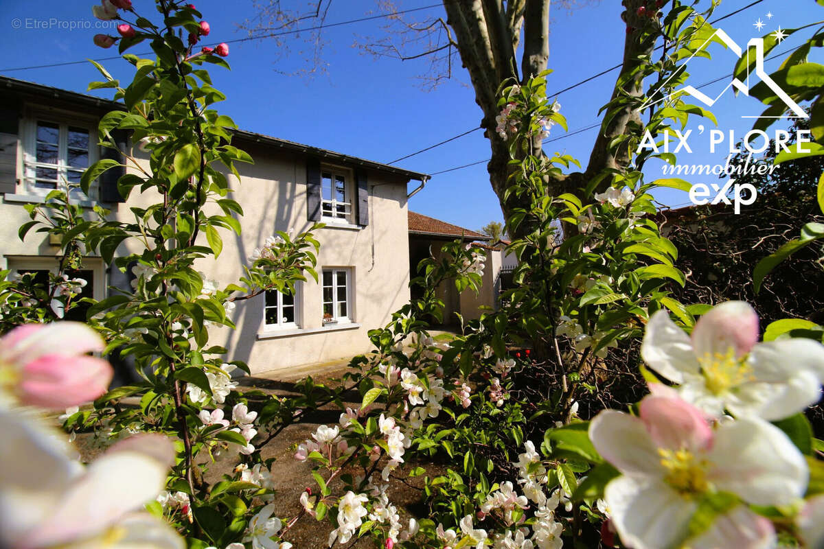 Maison à MIRIBEL