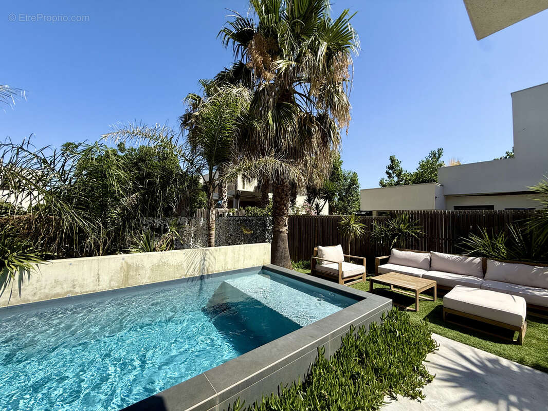 Maison contemporaine avec piscine et garage - photo 8