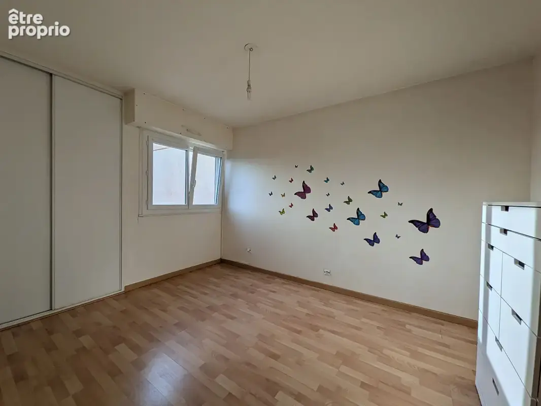 F4 avec balcon et vue dégagée ? 3 chambres ? box - photo 10