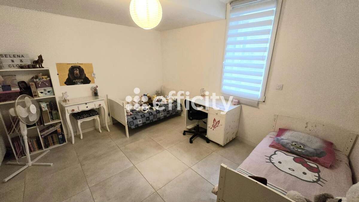 Appartement à NISSAN-LEZ-ENSERUNE