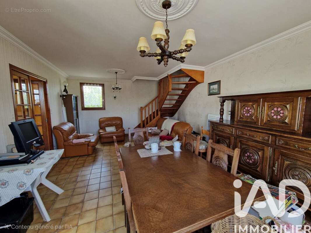 Maison 138 m² à Rouillac  - photo 7