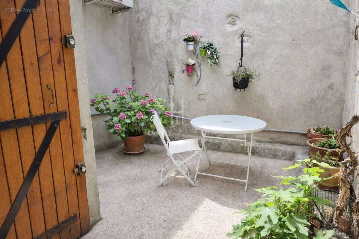 Maison à MOLLEGES