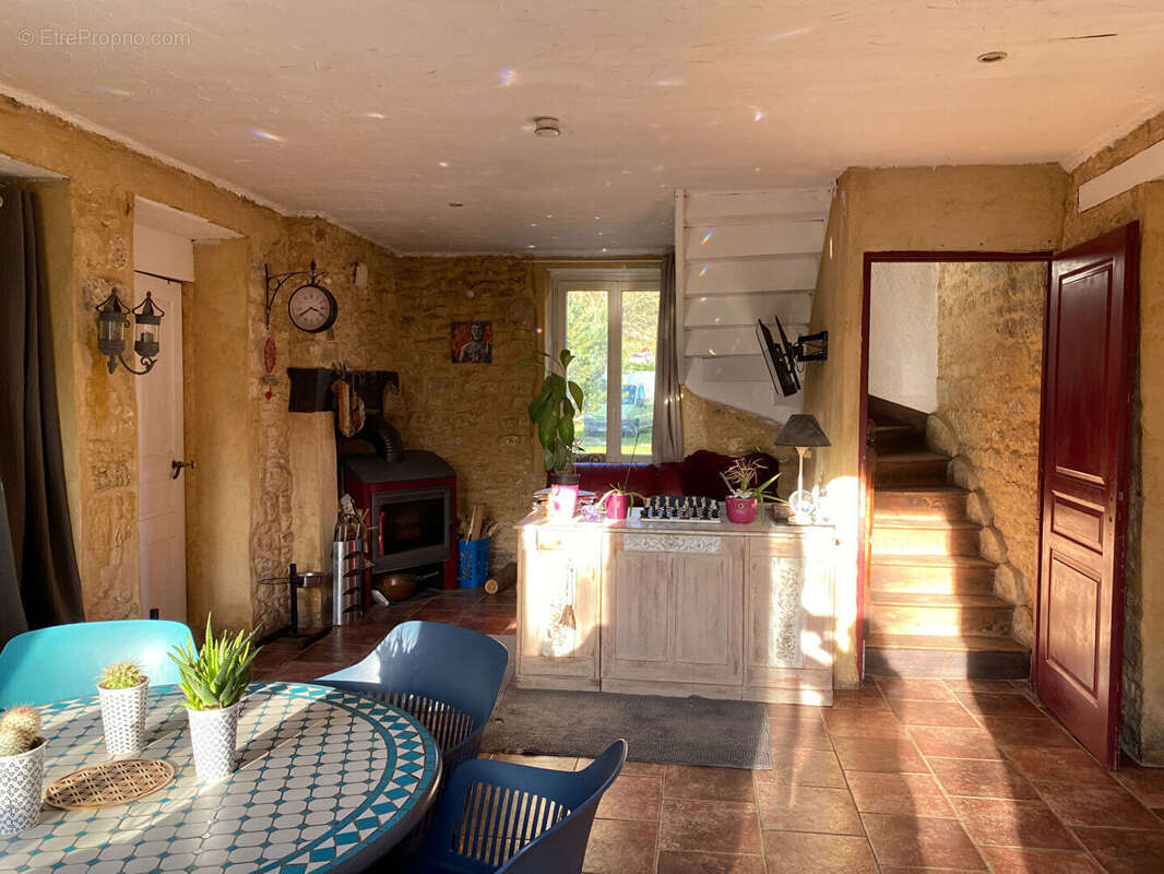 Propriété de charme toute en pierre du Périgord  225 m² - photo 9