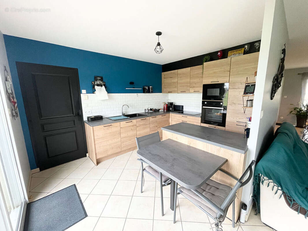 Maison à BEGROLLES-EN-MAUGES