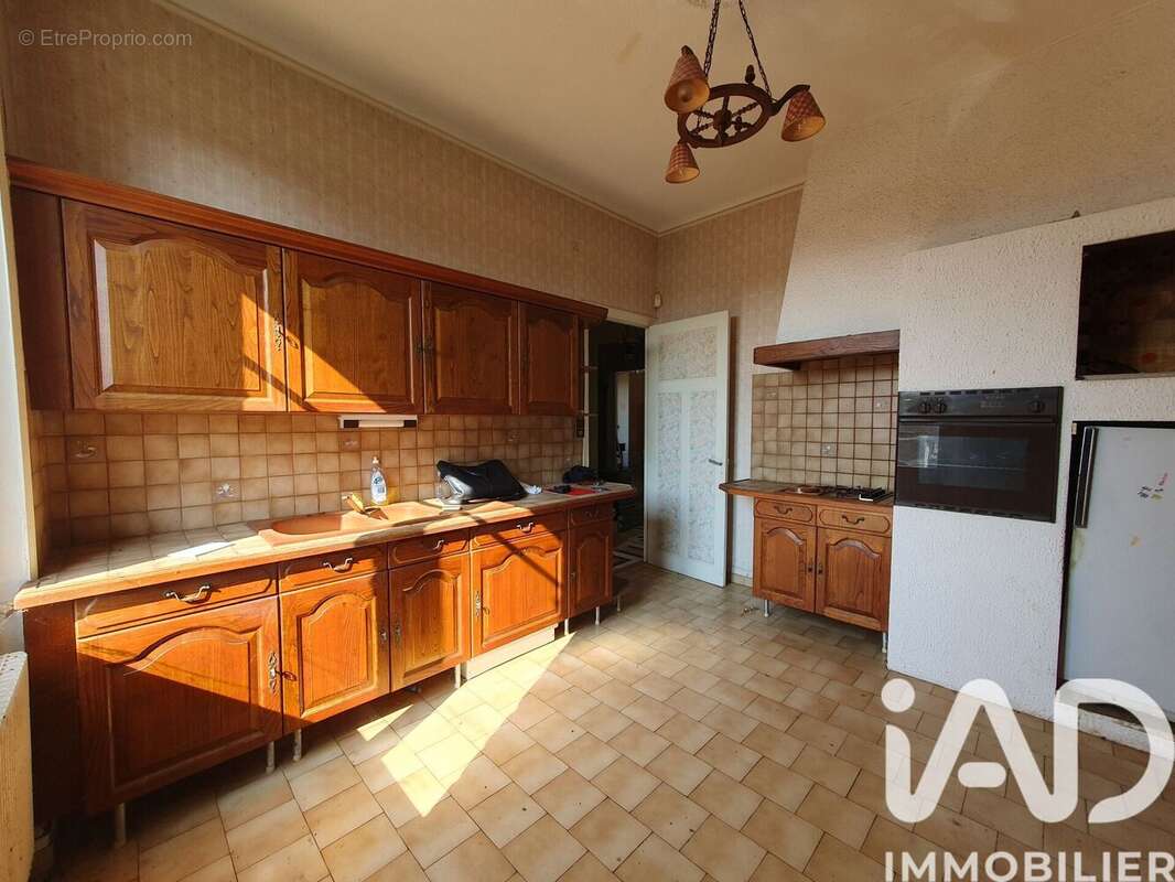Maison 200 m² à Cappy  - photo 5
