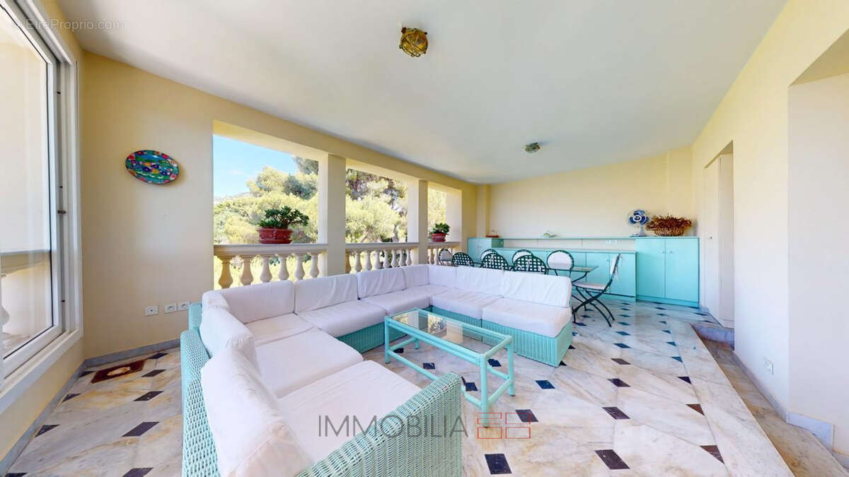 Villa cynthia  - 4 pièces duplex avec terrasse vue panoramique - cave et parking - photo 22