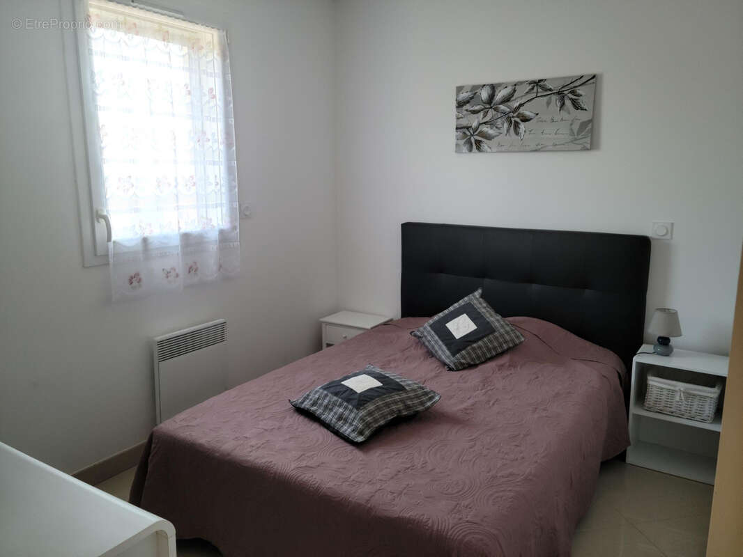 Appartement T3 Dans les Bas de Saint Pierre la Mer - photo 4