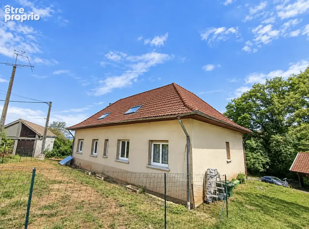 Maison familiale de 146 m2 avec dépendance et plus de 3 hectares de terrain - photo 8