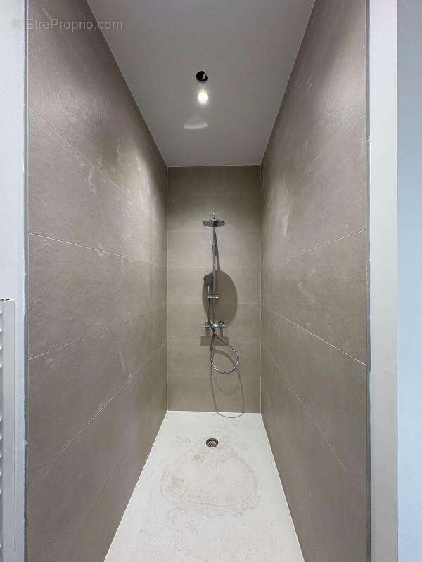  Rare à la Vente – Duplex Neuf de 103 m² dans une Maison de Maître au Cœur d'un Parc Arboré - photo 5
