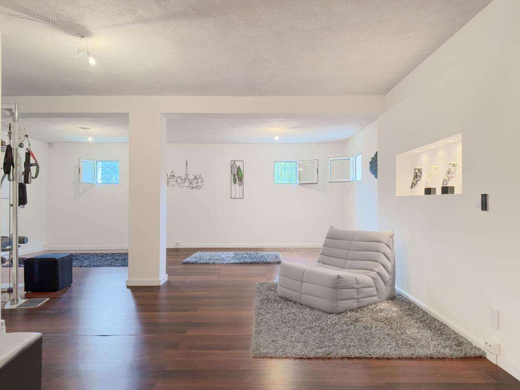 Maison à SAINT-MARTIN-DU-VAR