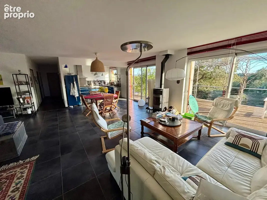 GRIGNAN - Villa contemporaine avec piscine et VUE sur 4000m2 - photo 18