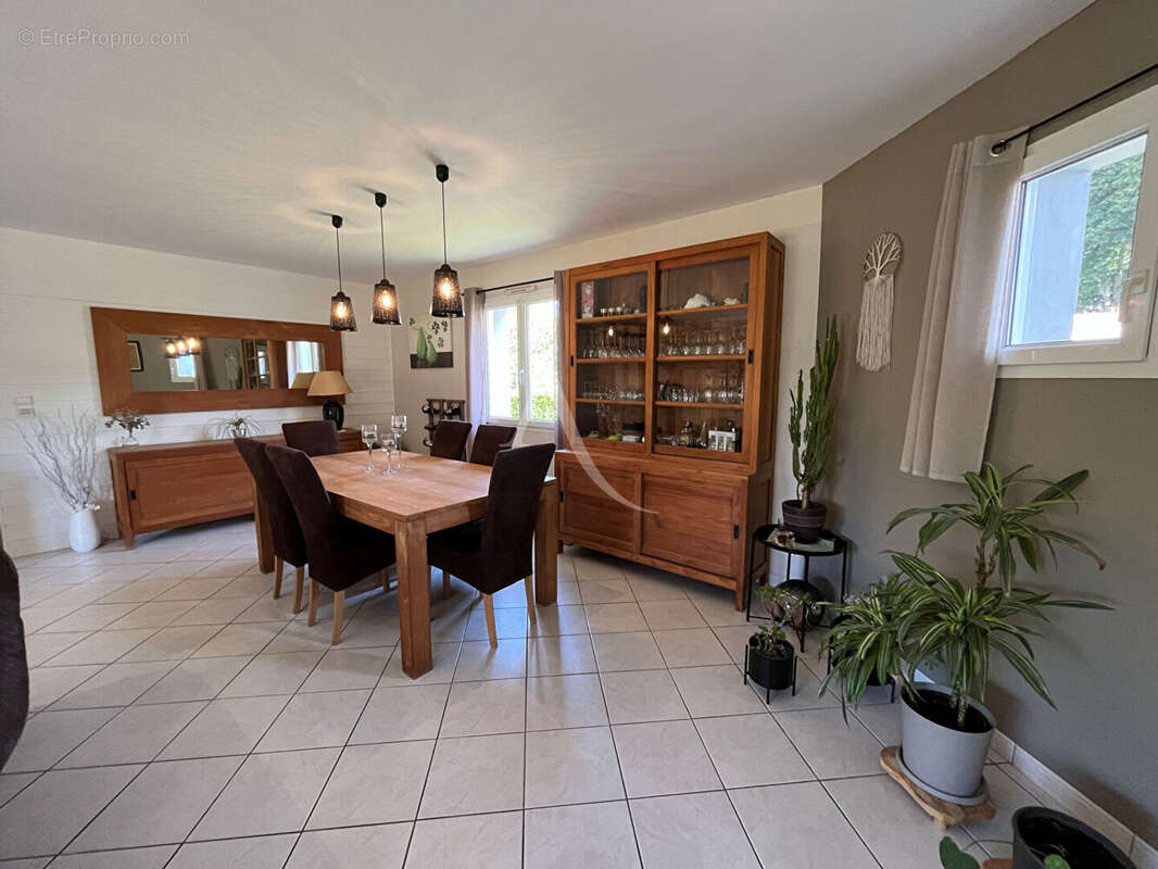 Maison Les Achards - 4 chambres - photo 4