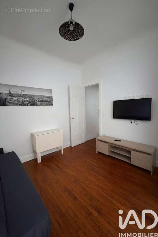Photo 3 - Appartement à COURBEVOIE