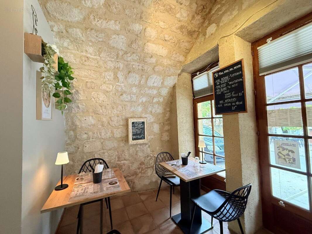 Montcuq (46): Fond de commerce - photo 7