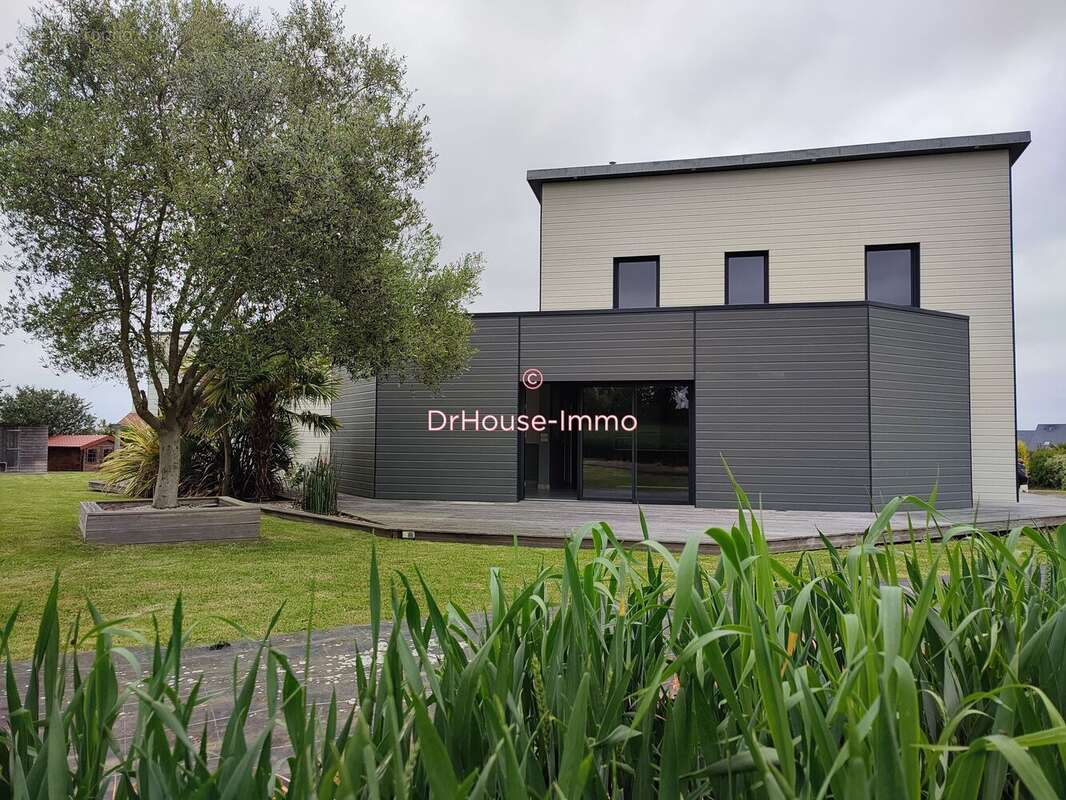 Maison à RUCQUEVILLE