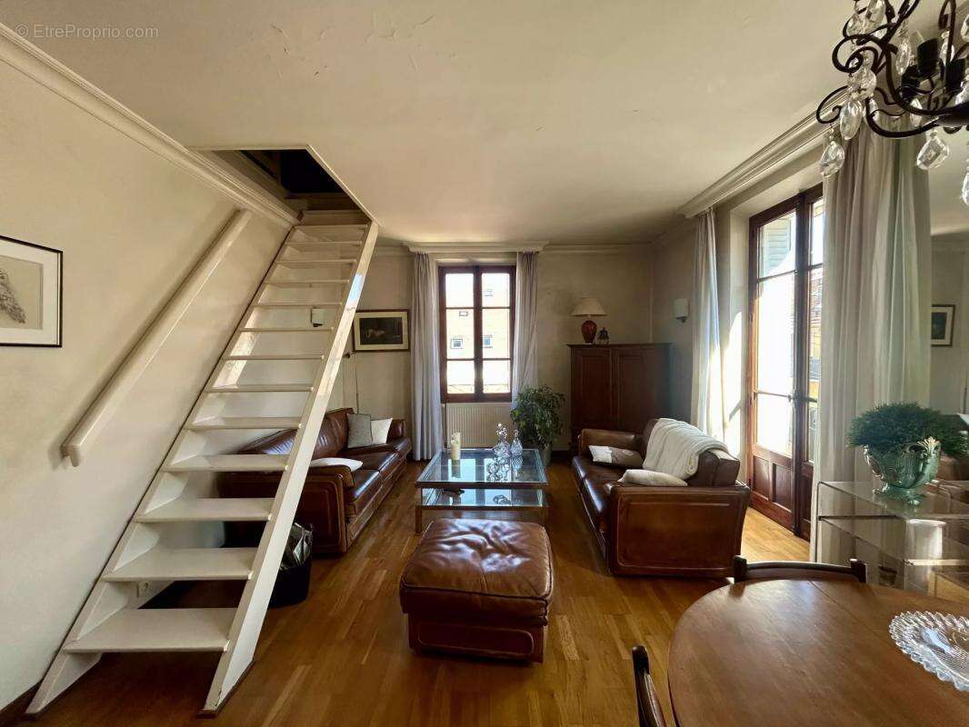 Appartement à AIX-LES-BAINS