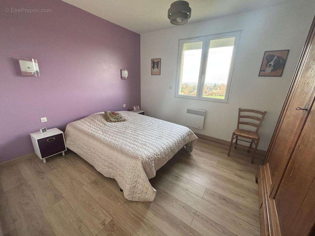 Maison à LE MESNIL-OZENNE