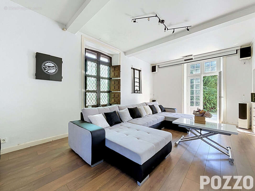 Maison bourgeoise à vendre à Percy-en-Normandie, prix 389 900 . - photo 4