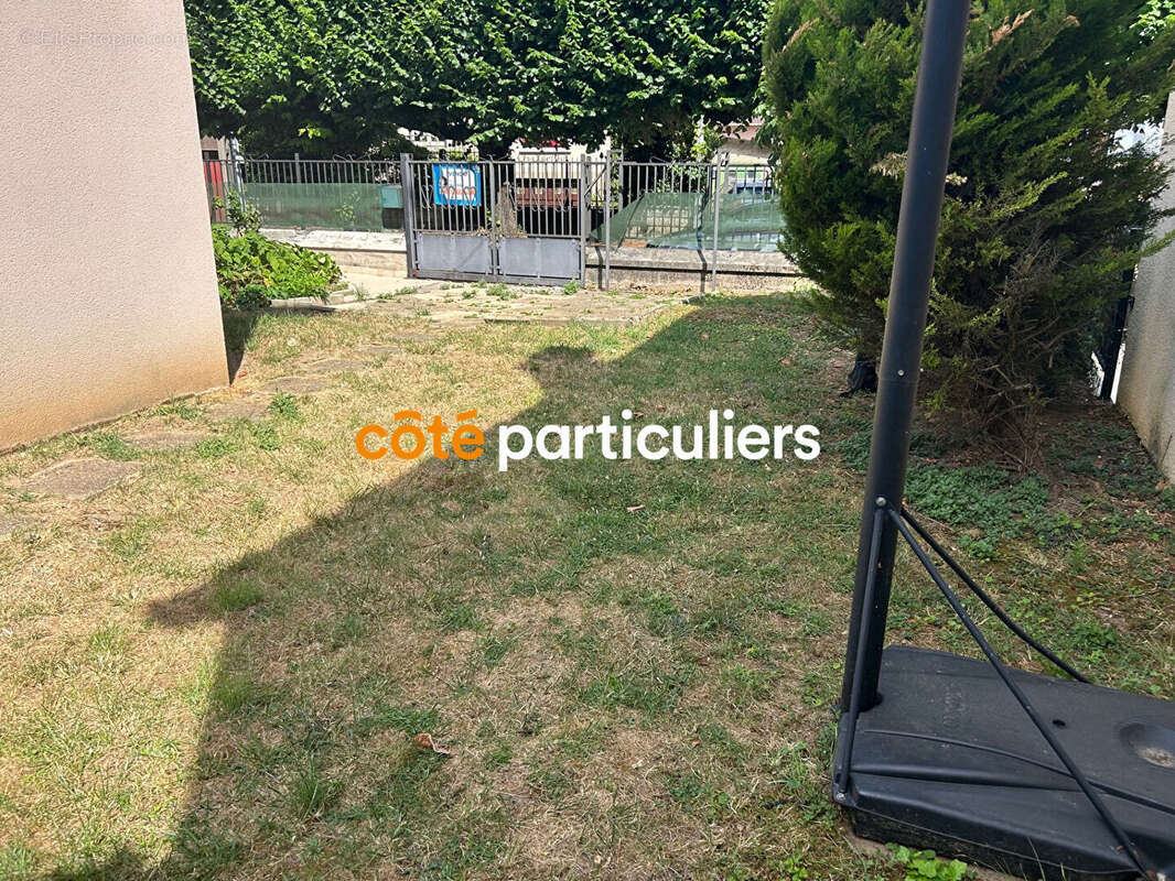 Maison à VILLENEUVE-LE-ROI