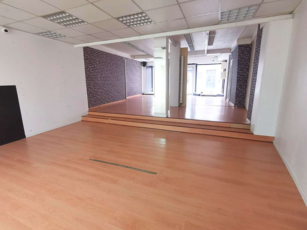 Commerce à AIRE-SUR-LA-LYS