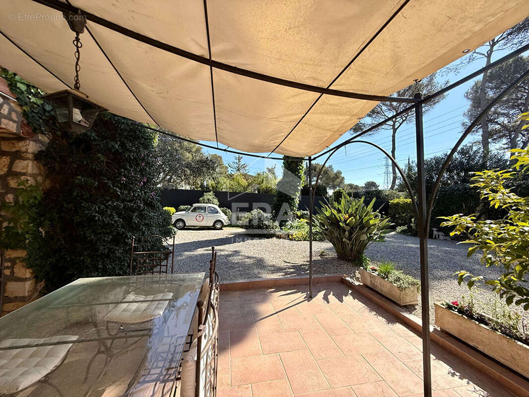 Maison à MOUGINS